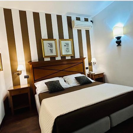 Hotel Florio Opera Palermo Central Bagian luar foto