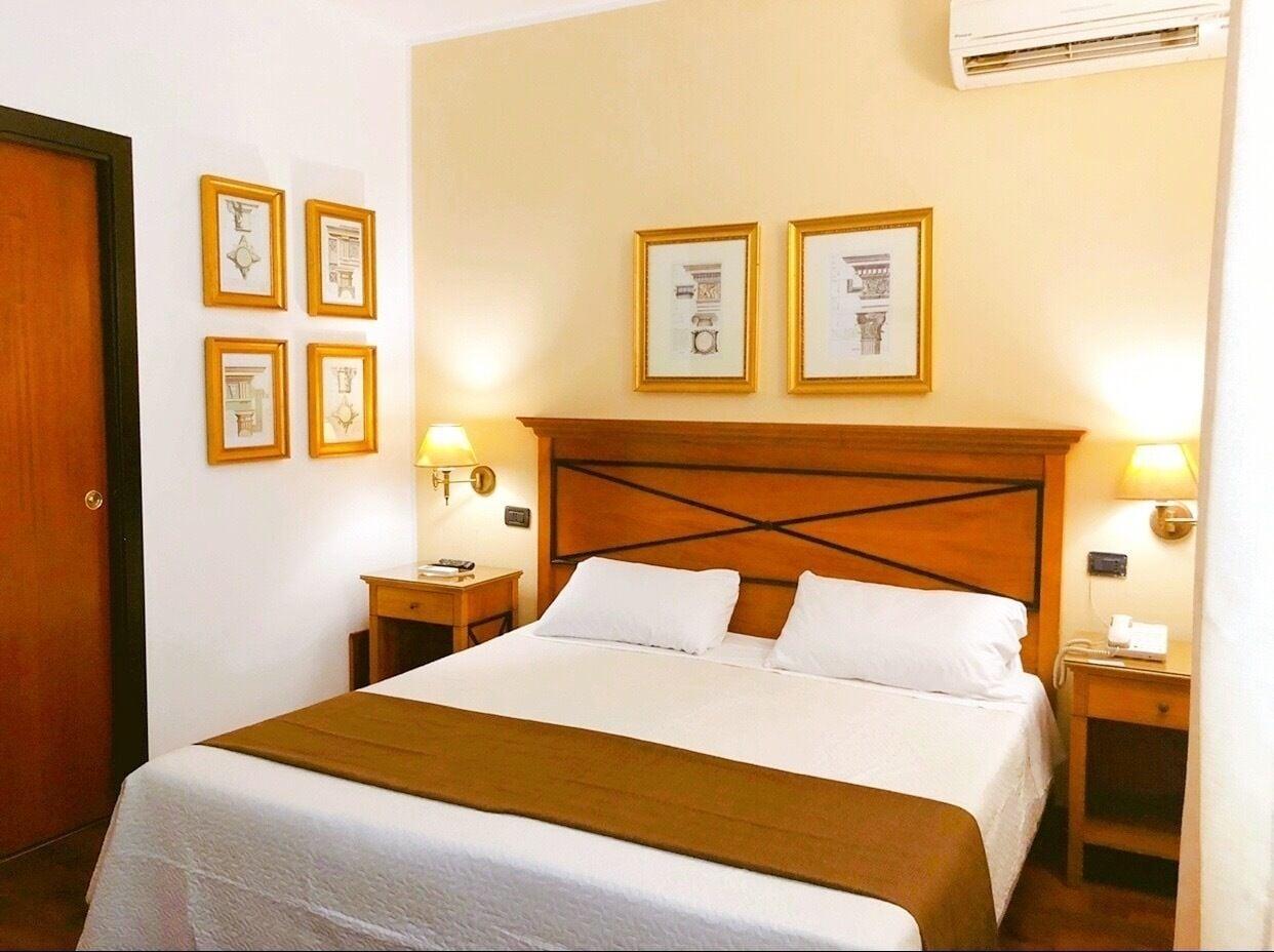 Hotel Florio Opera Palermo Central Bagian luar foto