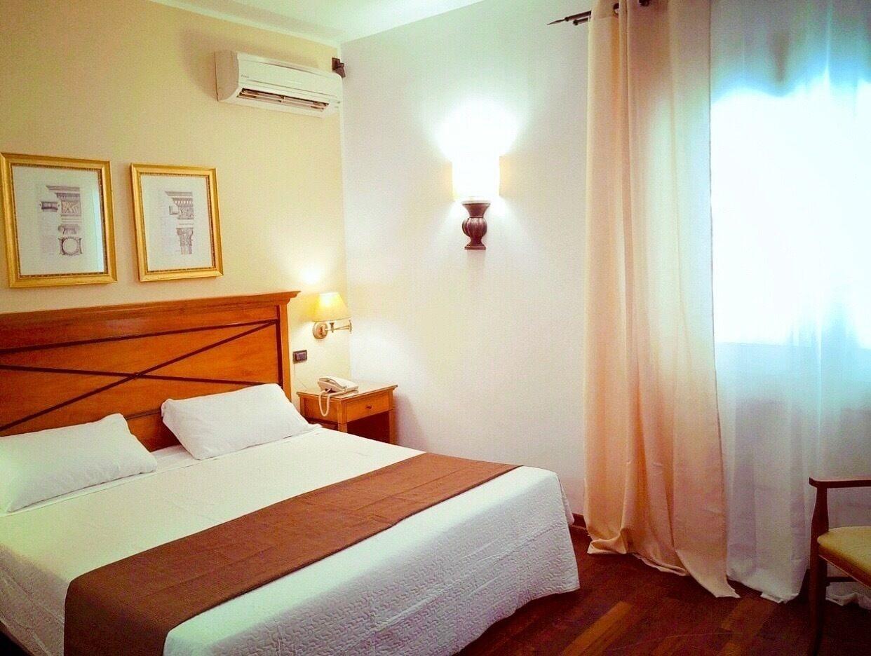 Hotel Florio Opera Palermo Central Bagian luar foto